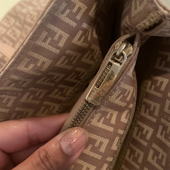 Fendi tote - Picture 13 of 13